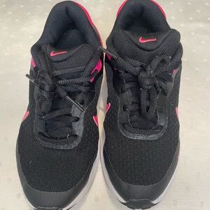 Nike Kids Black and Pink Sneakers